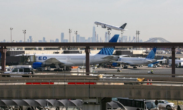 ΗΠΑ: Ερευνάται παραλίγο σύγκρουση αεροπλάνων στο αεροδρόμιο της Ουάσινγκτον - Τι συνέβη