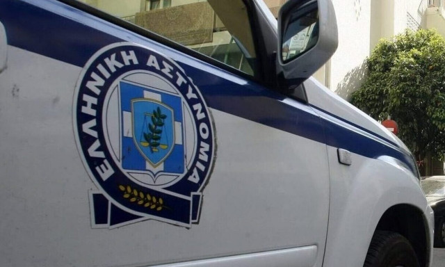 Λάρισα: Ζευγάρι κατέληξε στο αστυνομικό τμήμα μετά από άγριο καυγά σε καφετέρια