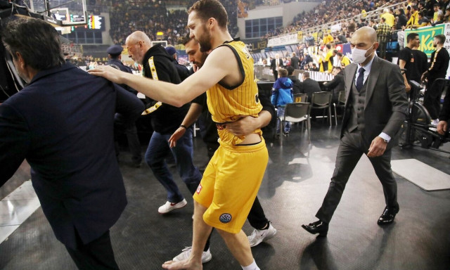 Τεράστιο πλήγμα στην ΑΕΚ: Ρήξη αχίλλειου ο Γιάνις Στρέλνιεκς – Χάνει το Παγκόσμιο Κύπελλο 2023