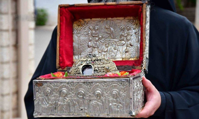 Η κάρα του Αγίου Παρθενίου στην Αγία Βαρβάρα Ιλίου