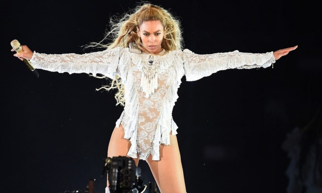 Μπιγιονσέ: H αποκαλυπτική εμφάνισή της που «έριξε» το Instagram