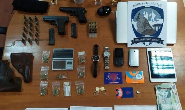 Συνελήφθη 43χρονος για διάρρηξη διαμερίσματος στο Κολωνάκι