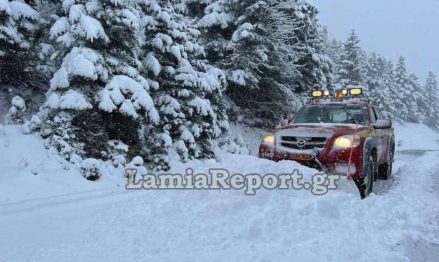 Χιόνια στην Κεντρική Ελλάδα - Το έστρωσε στα χωριά της Φθιώτιδας