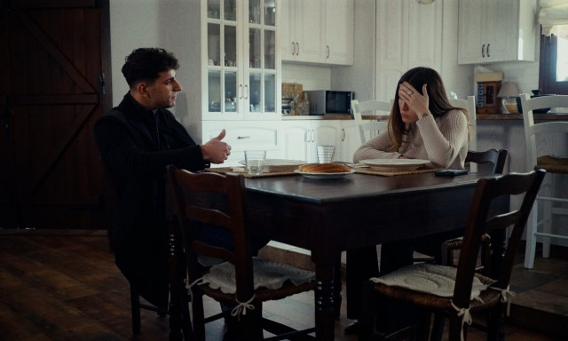 Η Γη της Ελιάς: Ο Αλέξης και η Μυρτάλη βάζουν σε εφαρμογή το σχέδιο δολοφονίας της Αθηνάς