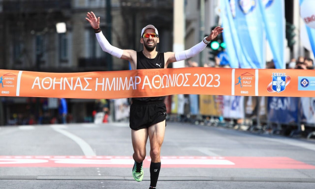 11ος Ημιμαραθώνιος Αθήνας: Νικητής ο Παναγιώτης Καραΐσκος