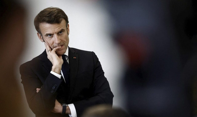 Γαλλία: Καταψηφίστηκε οριακά η πρώτη πρόταση μομφής κατά της κυβέρνησης