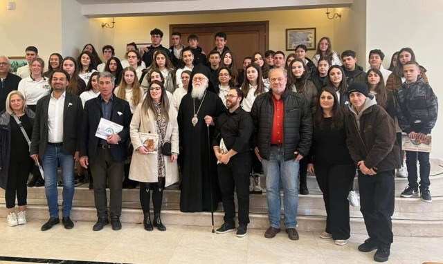 Αρχιεπίσκοπος Αλβανίας: Με τη χάρη του Σταυρού πορευόμαστε προς την Ανάσταση