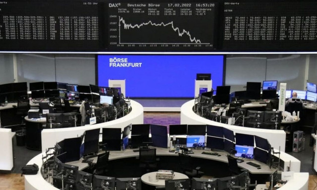 Με μεγάλες απώλειες άνοιξαν τα ευρωπαϊκά χρηματιστήρια – Πιέσεις στα εταιρικά ομόλογα