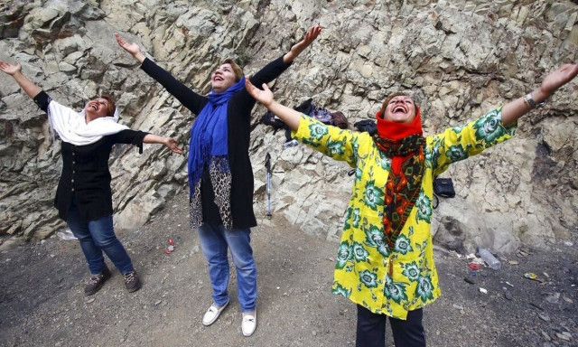 Παγκόσμιος «Χάρτης» Ευτυχίας 2023: Η θέση της Ελλάδας στη λίστα - Οι επιπτώσεις της πανδημίας