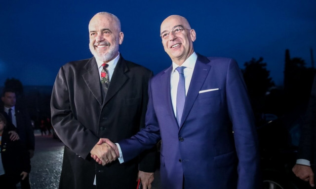Δένδιας: Ελλάδα και Αλβανία απολαμβάνουν εξαιρετικές σχέσεις