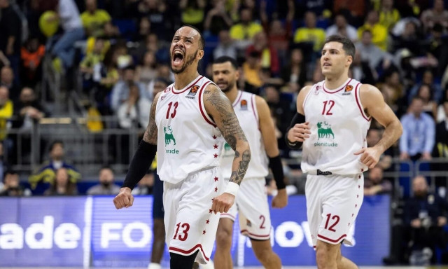 Euroleague: Ο τρομερός Νέιπιερ «σκότωσε» τη Φενέρ του Ιτούδη κι έδωσε ελπίδα στην Αρμάνι (video)