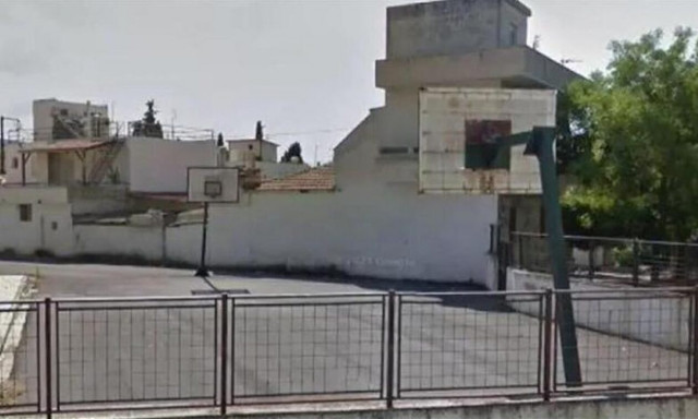 Βόλος: Δρόμος περνά μέσα από προαύλιο σχολείου