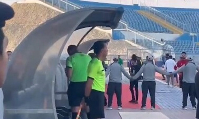 Διαιτητής δεν είχε VAR, είδε φάση σε κινητό και αποκλείστηκε από πρώην Αρχιδιαιτητή στην Ελλάδα