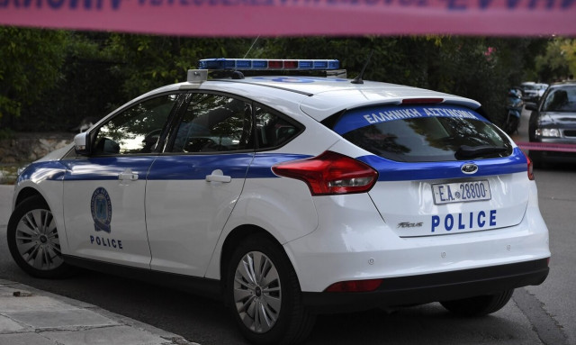 Εξάρχεια: Τον έδεσαν χειροπόδαρα, τον βασάνισαν και του άρπαξαν 3.250 ευρώ