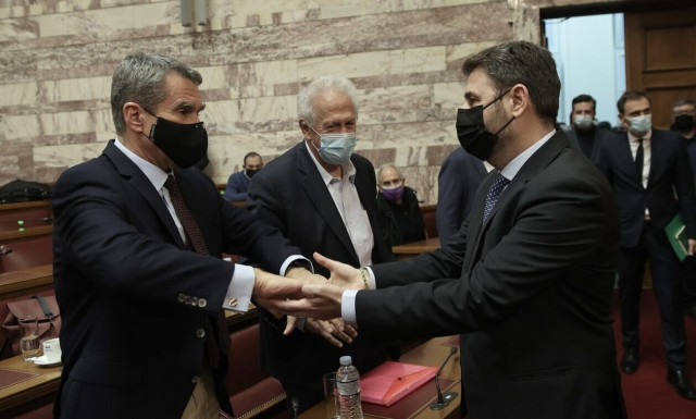 «Ράγισε το γυαλί» Ανδρουλάκη - Λοβέρδου – Εκτός ΠΑΣΟΚ θα τεθεί ο Λοβέρδος στο επόμενο «φάουλ»