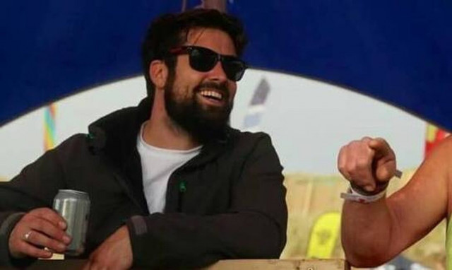 Βρετανία: Γνωστός 38χρονος σεφ πέθανε ξαφνικά σε μπαρ της Κορνουάλης – Κατέρρευσε ενώ εργαζόταν 