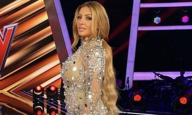 Σάλος με τις δηλώσεις για... άφυλα παιδιά: Το τουίτερ «γλεντάει» την Έλενα Παπαρίζου