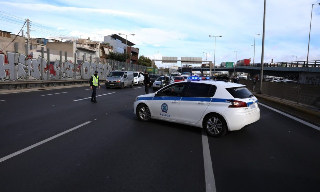 Σοβαρό τροχαίο στη Λεωφόρο Κηφισού στο ύψος της Λένορμαν - Διακοπή κυκλοφορίας στο ρεύμα προς Λαμία