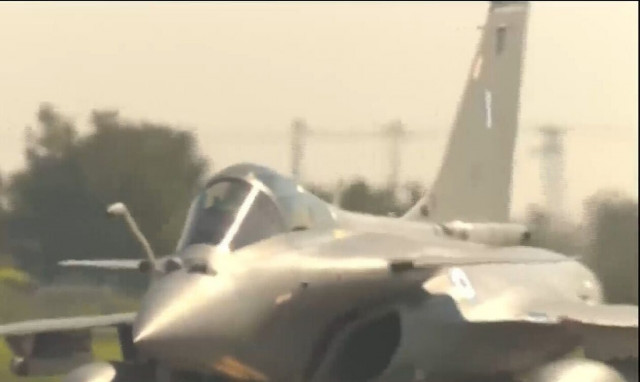 Παρέλαση 25ης Μαρτίου: Η εντυπωσιακή απογείωση των Rafale - Τα επιβλητικά Marder