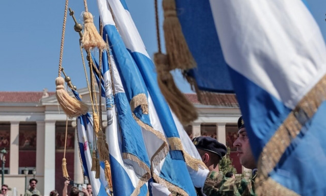 Super League: Τα μηνύματα των ομάδων για την 25η Μαρτίου (pics)