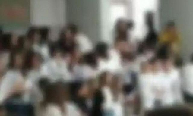 Εύβοια: Τρεις συλλήψεις ανηλίκων για την έκρηξη που προκάλεσε πανικό σε σχολική γιορτή (vid)