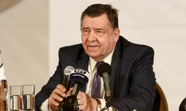 Εκλογές 2023: Τα «χώνει» σε Ανδρουλάκη ο Καρατζαφέρης - «Είναι άπειρο το παιδί»