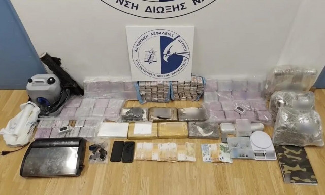 Συνελήφθη στα βόρεια προάστια για κατοχή και διακίνηση κοκαΐνης και κάνναβης