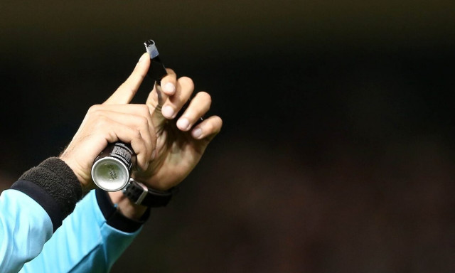 Συνάντηση κορυφής στο ποδόσφαιρο: Πόλωση στα ύψη και στη μέση τα Play-Offs