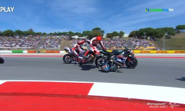 MotoGP: Στο νοσοκομείο Μάρκεθ και Ολιβέιρα μετά από τρομακτική σύγκρουση - Νικητής ο Μπανάια