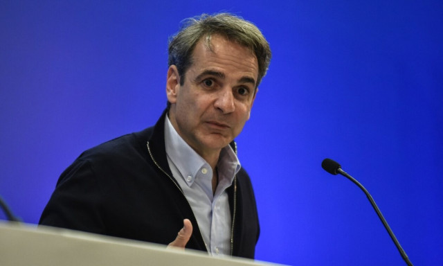 Εκλογές 2023 - Άνοιγμα Μητσοτάκη στο Κέντρο: Μπλε κυβέρνηση και με άλλα χρώματα