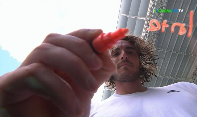 Στέφανος Τσιτσιπάς: Τρέλανε το κοινό στο Μαϊάμι με μήνυμα υπέρ της ομάδας του Μπέκαμ (video)