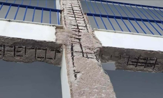 Κραυγή αγωνίας στο Newsbomb για το 5ο Δημοτικό Χίου: «Κινδυνεύουν παιδιά από το ετοιμόρροπο κτήριο»