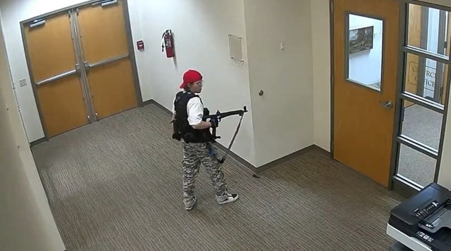 ΗΠΑ: Βίντεο-ντοκουμέντο από τη στιγμή της επίθεσης σε σχολείο - Έξι νεκροί, οι τρεις μαθητές