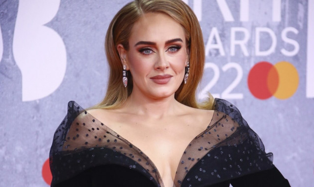 Adele: Στο lockdown, ήπια τέσσερα μπουκάλια κρασί στις 11 το πρωί