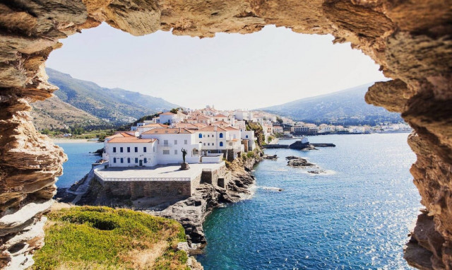 Άνδρος: Στη λίστα με τα κορυφαία νησιά διεθνώς για τους λάτρεις της φύσης και των τεχνών