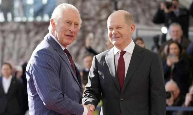 Βασιλιάς Κάρολος: Η συνάντηση με τον Όλαφ Σολτς και η ιστορική ομιλία στη «Μπούντεσταγκ»