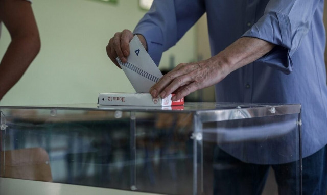 Σ’αυτές τις εκλογές θα μας τάξουν… ανάσταση νεκρών!