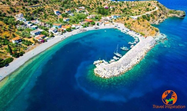 Σαμπατική: Tο κρυφό διαμάντι του Λεωνιδίου που μοιάζει με νησί