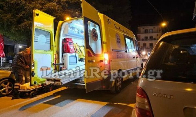 Τροχαίο με μηχανάκι τα μεσάνυχτα στη Λαμία