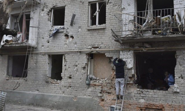 Η Ιαπωνία απαγορεύει τις εξαγωγές χάλυβα, αλουμινίου και αεροσκαφών στη Ρωσία