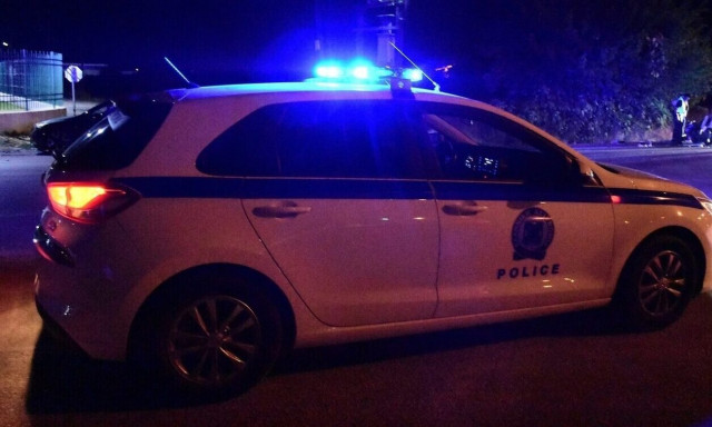 Ναύπακτος: Βίντεο ντοκουμέντο από τη στιγμή που άνδρας μπαίνει σε ταβέρνα και πυροβολεί