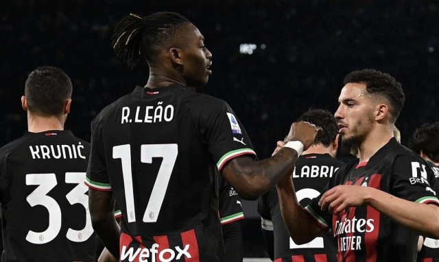 Serie A: Βήμα Champions League η Μίλαν με τεσσάρα στη Νάπολι