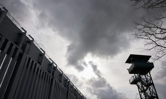 Κύκλωμα διακινητών: Στοιβαγμένοι και κουλουριασμένοι οι μετανάστες - Βίντεο ντοκουμέντο του Newsbomb