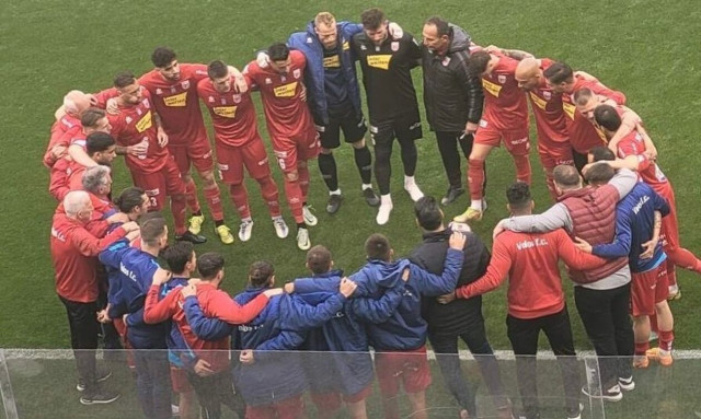 Super League: Διαμαρτυρία για τη διαιτησία στο Παναθηναϊκός – Βόλος | Με καθυστέρηση η σέντρα