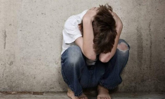 Περιστέρι: Έδειραν με κατσαβίδι μαθητή ΕΠΑΛ και μετέδωσαν τον ξυλοδαρμό σε live streaming