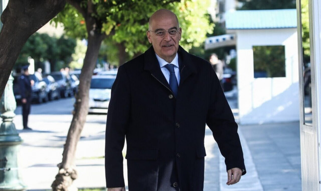 FM Dendias meets with visiting UAE counterpart