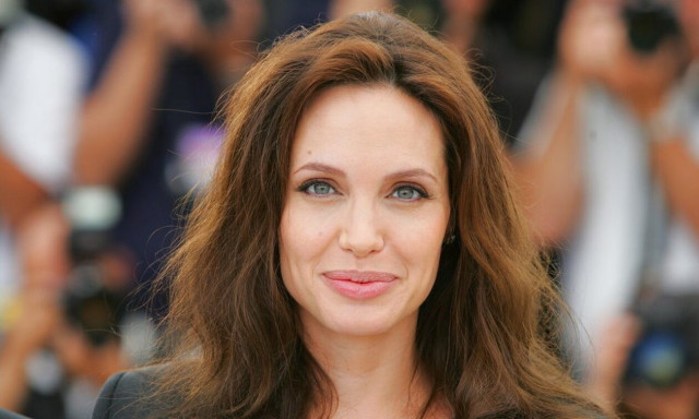 Αντζελίνα Τζολί: Λανσάρει τη δική της σειρά με ρούχα και κοσμήματα