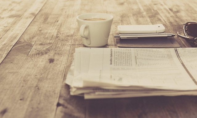 Αναδρομικά απόστρατων και δώρο Πάσχα στους ευάλωτους στα πρωτοσέλιδα των εφημερίδων