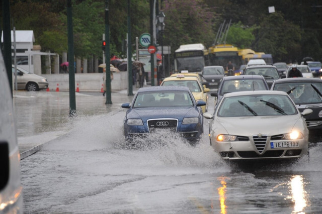 Καιρός - Σάκης Αρναούτογλου: Προσοχή αύριο και στην Αττική - Πώς θα κυλήσει η εβδομάδα