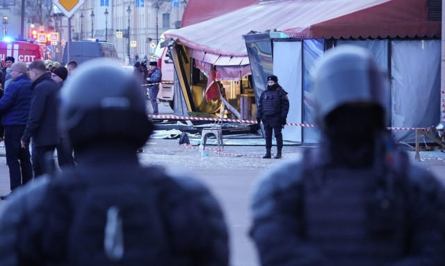Ρωσία: 32 οι τραυματίες από την έκρηξη που σκότωσε γνωστό μπλόγκερ στην Αγία Πετρούπολη